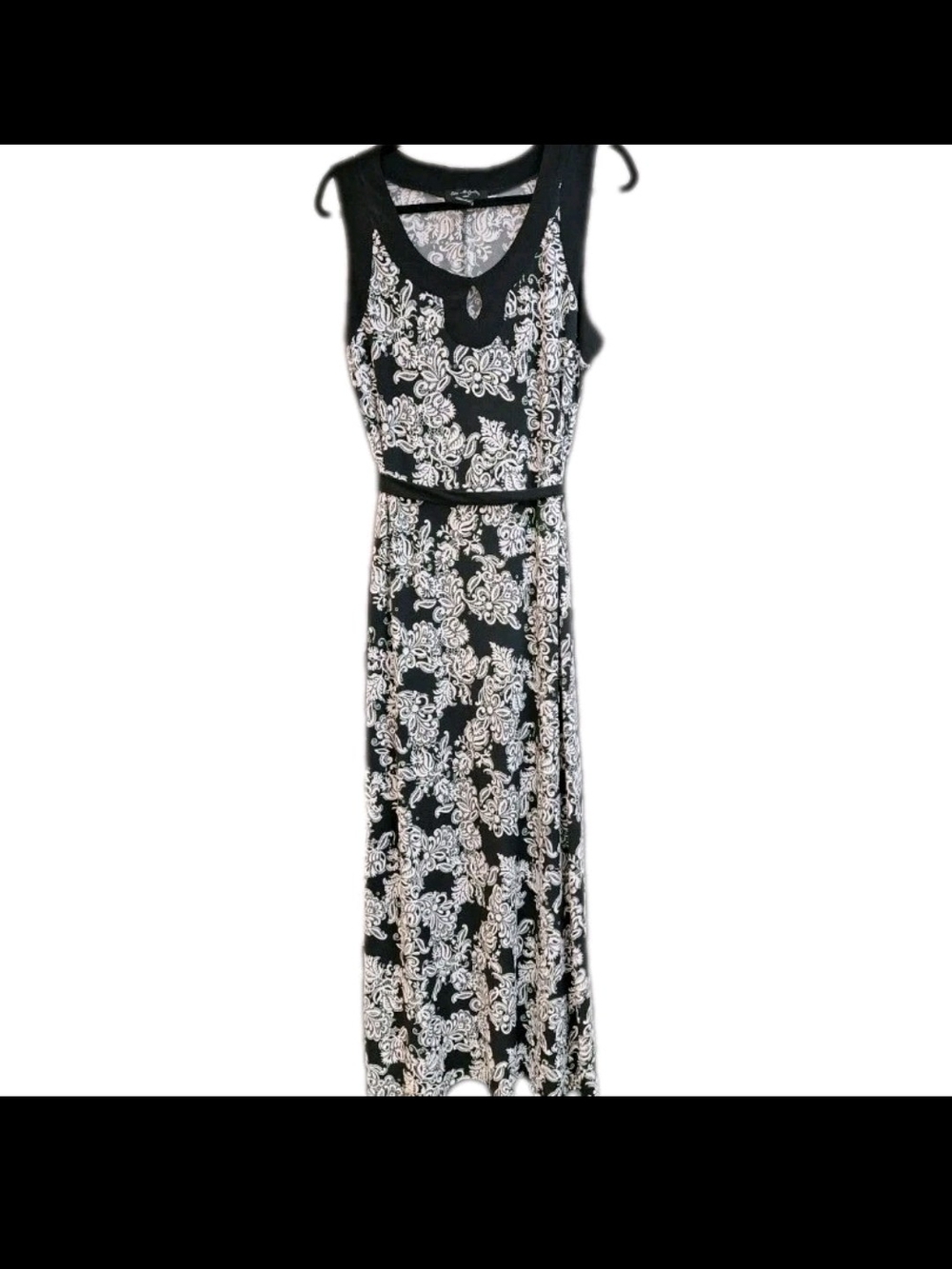 Sleeveless Black & White Floral Maxi Dress Size 2x